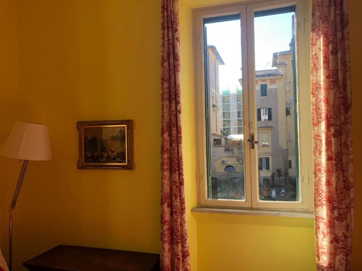 Casa Vacanze "Il Vaticano A 2 Passi" ローマ エクステリア 写真