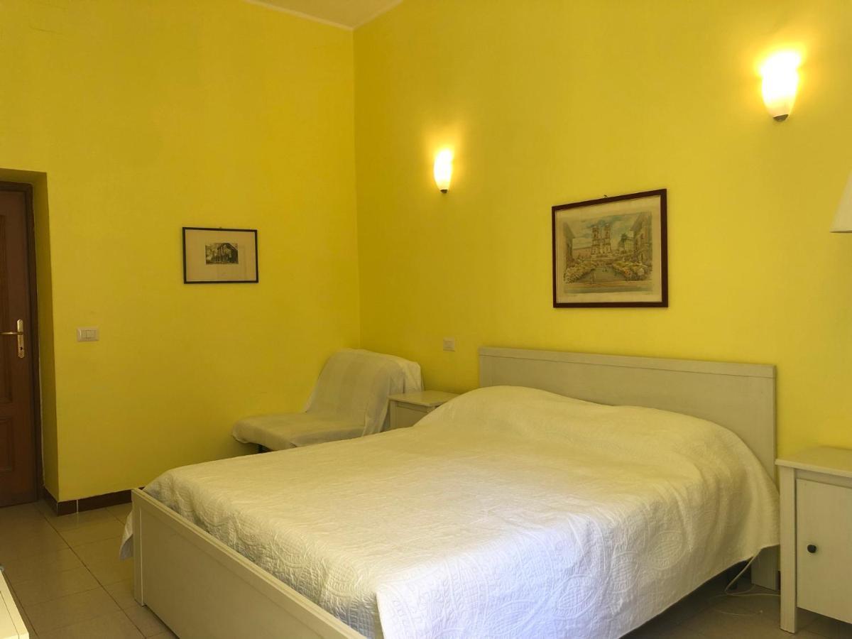 Casa Vacanze "Il Vaticano A 2 Passi" ローマ エクステリア 写真